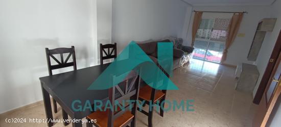 SE VENDE CASA ADOSADA EN ZONA ALDEA MORET - CACERES