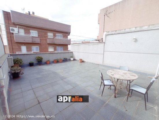  Unifamiliar adosada en venta  en Cornellà de Llobregat - Barcelona 