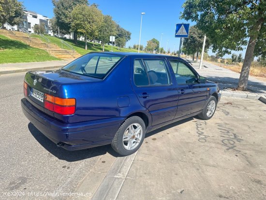 Volkswagen Vento 1.8 CL - Las Quemadas