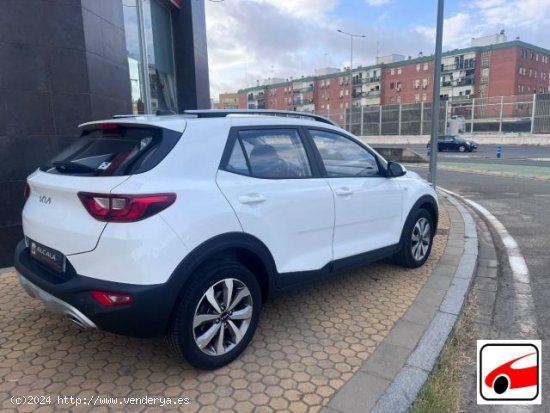 KIA Stonic en venta en AlcalÃ¡ de GuadaÃ­ra (Sevilla) - AlcalÃ¡ de GuadaÃ­ra