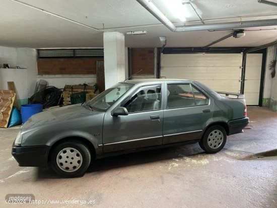 Renault R19 CHAMADE TSE de 1989 con 140.000 Km por 1.900 EUR. en A Coruna