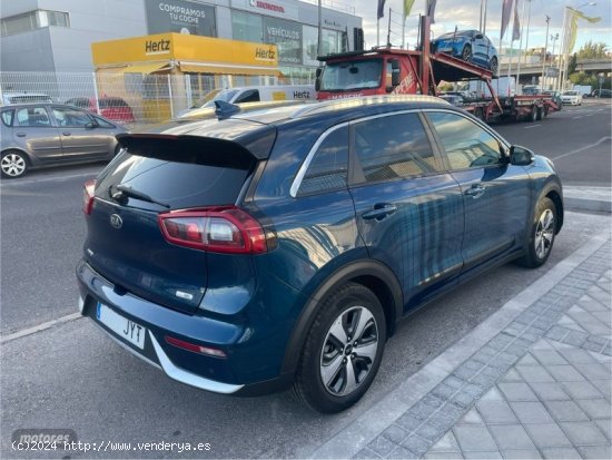 Kia Niro 1.6 GDi HEV 95kW (129CV) Drive de 2017 con 151.500 Km por 14.950 EUR. en Madrid