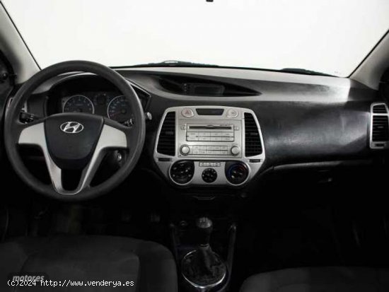 Hyundai i20 1.2 Classic de 2010 con 83.500 Km por 6.990 EUR. en Cadiz