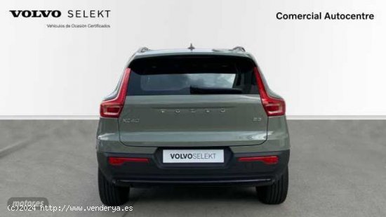 Volvo XC40 Plus, B3 mild hybrid, Gasolina, Dark de 2023 con 24.889 Km por 38.900 EUR. en Barcelona