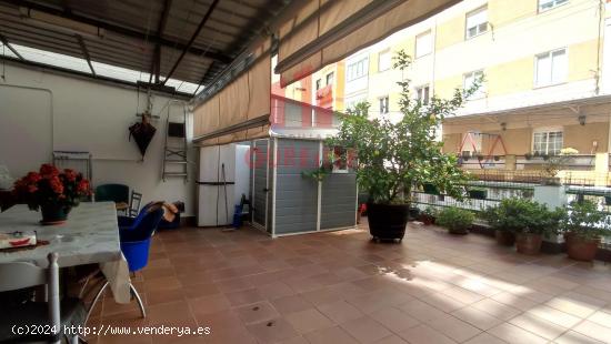 AMPLIO PISO CON MARAVILLOSA TERRAZA EN EL PUENTE, CERCA DE LA ESTACIÓN DE TREN. - ORENSE