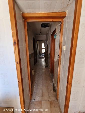 Casa con terreno para reformar de 143 m2. - TARRAGONA