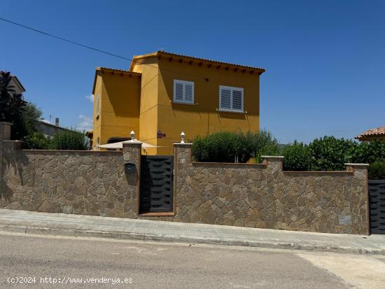 PRECIOSO CHALET INDEPENDIENTE CON PISCINA EN EL OASIS - TARRAGONA