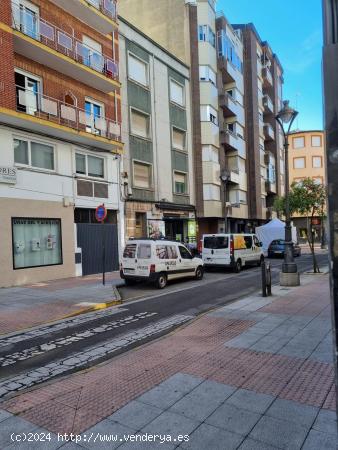 VIVIENDA A REFORMAR CENTRO - LEON