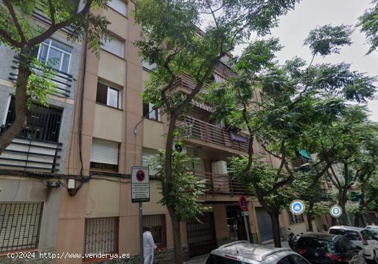 SE VENDE PISO EN VILADECANS, ZONA TORRENTE BALLESTER - BARCELONA