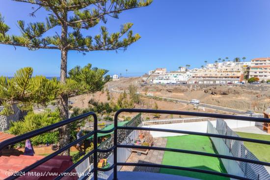  Dúplex de 3 dormitorios, gran terraza y vistas al mar en Arguineguin - LAS PALMAS 