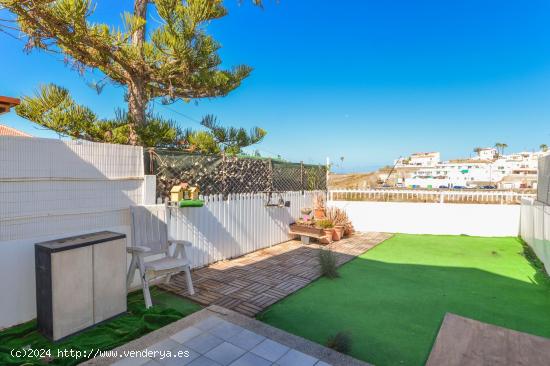 Dúplex de 3 dormitorios, gran terraza y vistas al mar en Arguineguin - LAS PALMAS