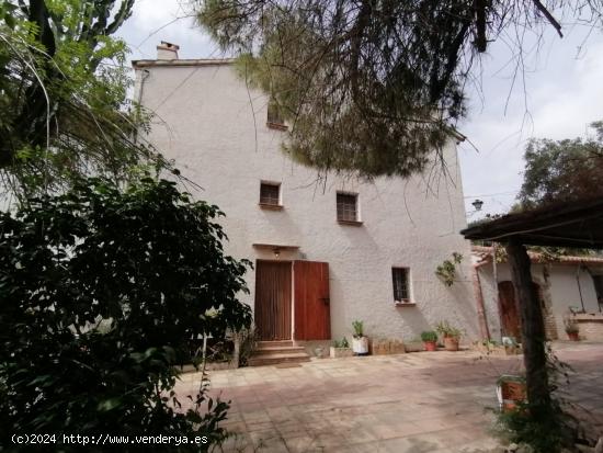 Encantadora casa rodeada de naturaleza, zona Els Vinyals - Montgros - BARCELONA