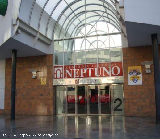  OPORTUNIDAD DE INVERSIÓN EN CENTRO COMERCIAL NEPTUNO!! - GRANADA 