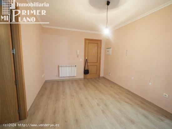 *¡OFERTA! Oficina, en pleno centro, 58m2 en la zona centro de Tomelloso, por solo 43.000€* - CIUD