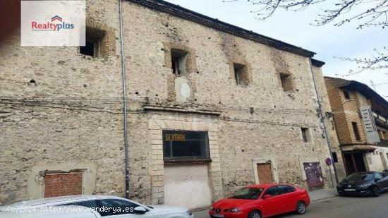  101- Edificio para uso residencial en Cuéllar (Segovia) - SEGOVIA 