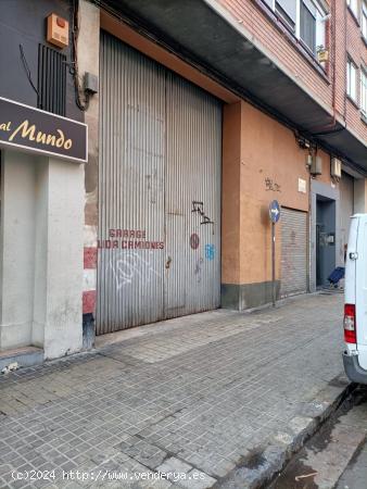 SE VENDE LOCAL COMERCIAL EN BATALLA DE LEPANTO - ZARAGOZA