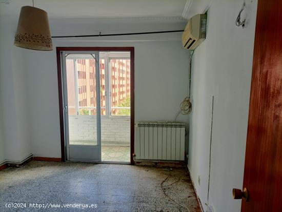 SE VENDE PISO EN AV. TENOR FLETA 46 - ZARAGOZA