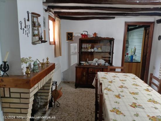 SE VENDE CASA EN FUENDETODOS - ZARAGOZA