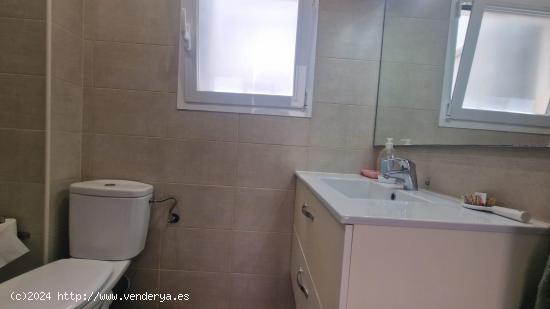 AMPLIA VIVIENDA DE 6 DORMITORIOS EN PRIMERA LINEA. VISTA AL MAR. - MURCIA