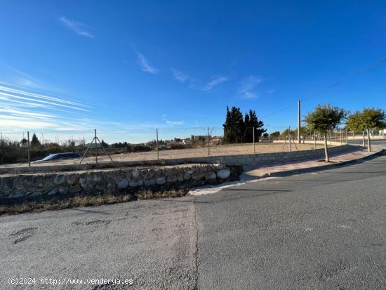 SOLAR AGRARIO EN CAMARLES - TARRAGONA