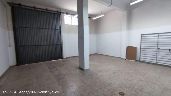 MAGNIFICO LOCAL COMERCIAL CON 2 SALIDAS EN GANDIA-BENIRREDRA - VALENCIA