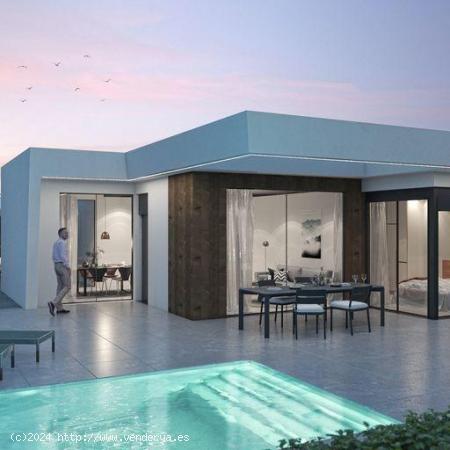 VILLAS DE OBRA NUEVA DE UNA SOLA PLANTA EN CAMPO DE GOLF ALTOANA, MURCIA - MURCIA