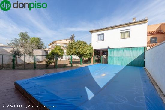 Dos casas en parcela de 724m con huerto y piscina - GRANADA