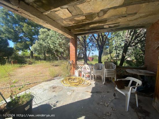 TERRENO URBANO CON VIVIENDA EN URBANIZACIÓN LAS NIEVES - TOLEDO