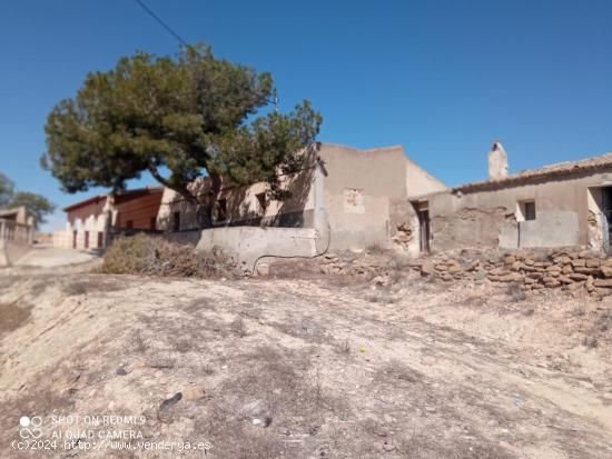  Casa con terreno en Cañadas de San Pedro - MURCIA 