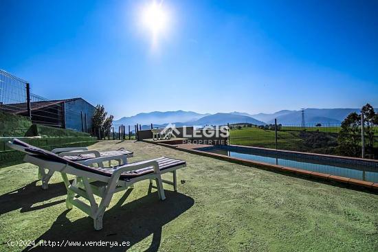 Casona Tradicional con Terraza, Piscina y Fincas - ASTURIAS