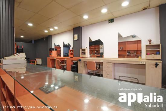 LOCAL COMERCIAL EN EL CENTRO DE BARBERÀ!!! - BARCELONA