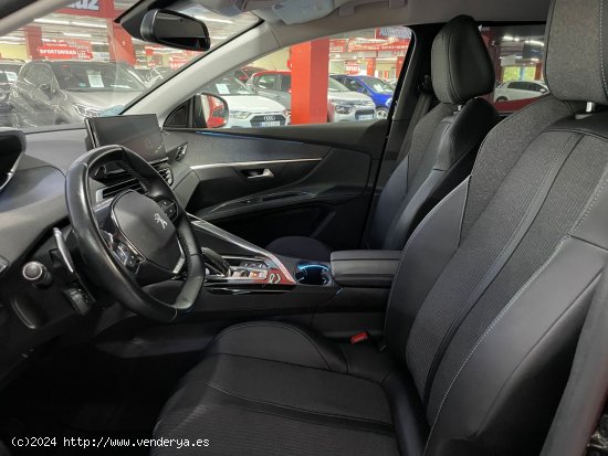 Peugeot 5008 5 AÑOS GARANTÍA - El Prat de Llobregat