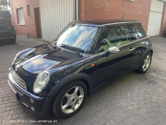  MINI Cooper 115CV - Cornellà 