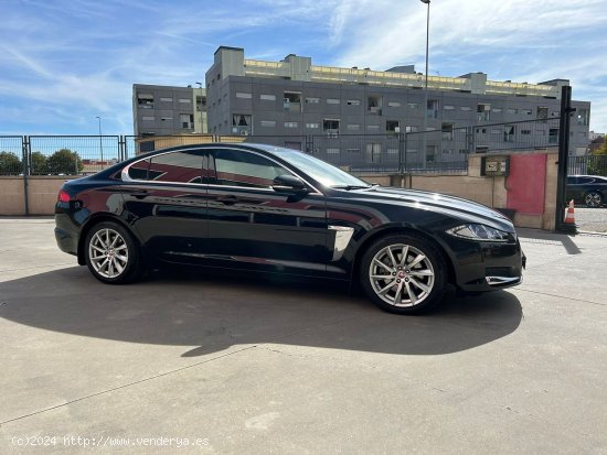 Jaguar XF 2.2 Diésel Premium Luxury - Parla