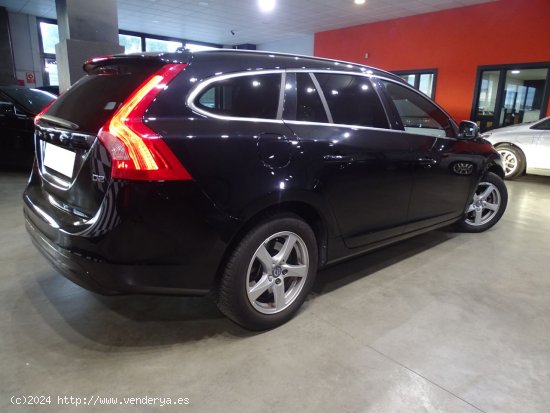 Volvo V60 1.6 D2 Básico - Madrid