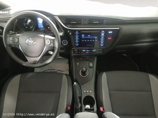 Toyota Auris Hybrid Business - Alicante