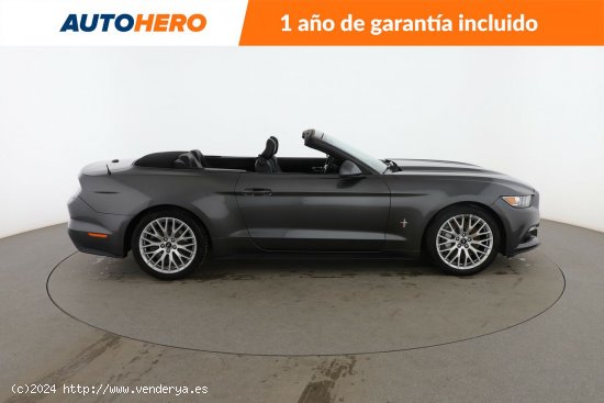 Ford Mustang 2.3 EcoBoost Convertible - 