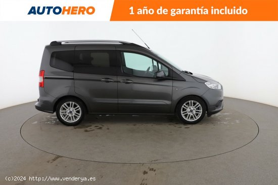 Ford Tourneo Connect 1.5 TDCi Titanium - 