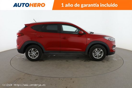 Hyundai Tucson 1.6 Essence BlueDrive 2WD - 