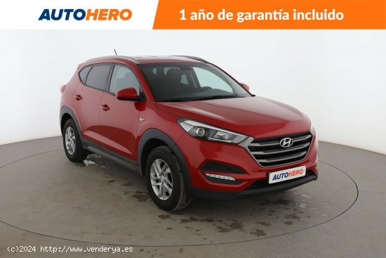 Hyundai Tucson 1.6 Essence BlueDrive 2WD - 