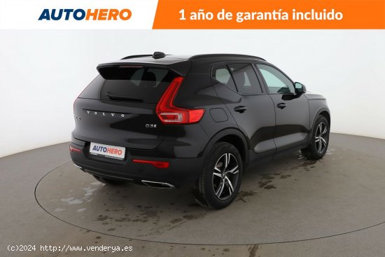 Volvo XC40 2.0 D3 R-Design 2WD - 