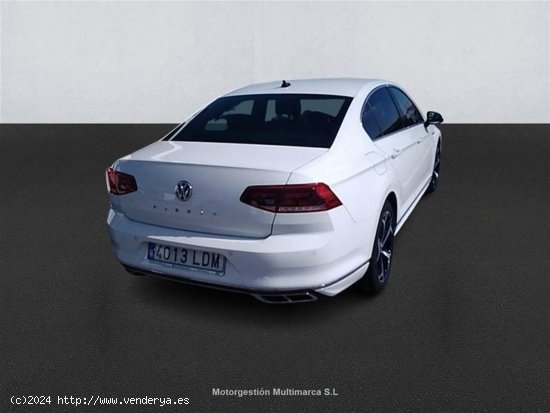 Volkswagen Passat R-Line 2.0 TDI 110kW (150CV) - Barcelona