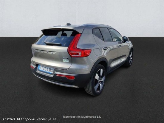 Volvo XC40 2.0 B4 G AWD Momentum Pro Auto - Barcelona