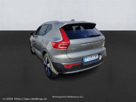 Volvo XC40 2.0 B4 G AWD Momentum Pro Auto - Barcelona