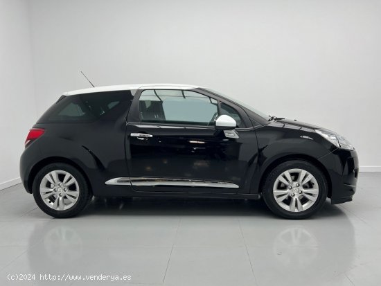 DS Automobiles DS 3 1.2 PURETECH DESIRE 82CV 3P - Malaga