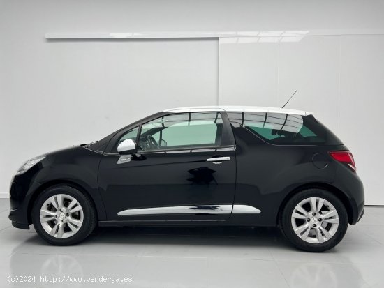 DS Automobiles DS 3 1.2 PURETECH DESIRE 82CV 3P - Malaga