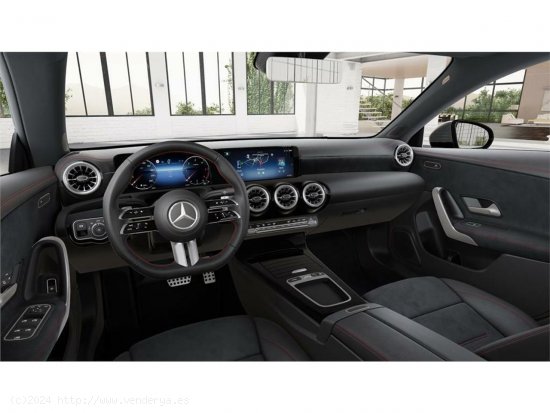 Mercedes CLA CLA 200 D DCT - Pinto