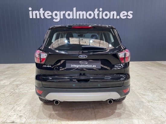 Ford Kuga 1.5 TDCi 88kW 4x2 Titanium - 