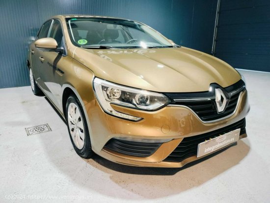 Renault Megane Life Energy dCi 66kW (90CV) - 