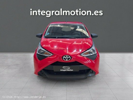 Toyota Aygo 1.0 70 x-play - 